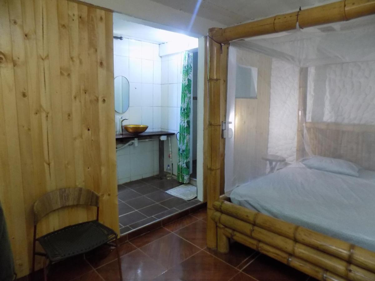 Colibri Hostal Мінка Екстер'єр фото