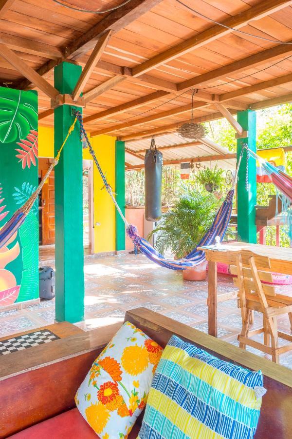 Colibri Hostal Мінка Екстер'єр фото